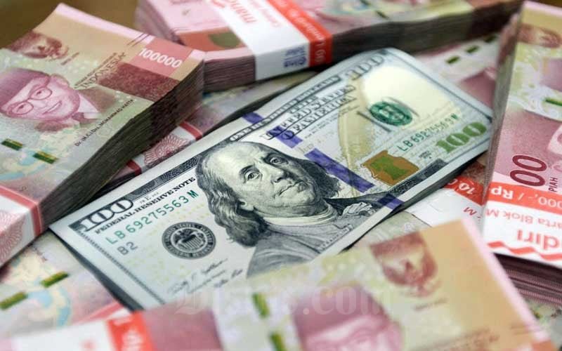 Rupiah Bergerak Stabil Menunggu Hasil RDG BI, Dolar AS Masih Menguat