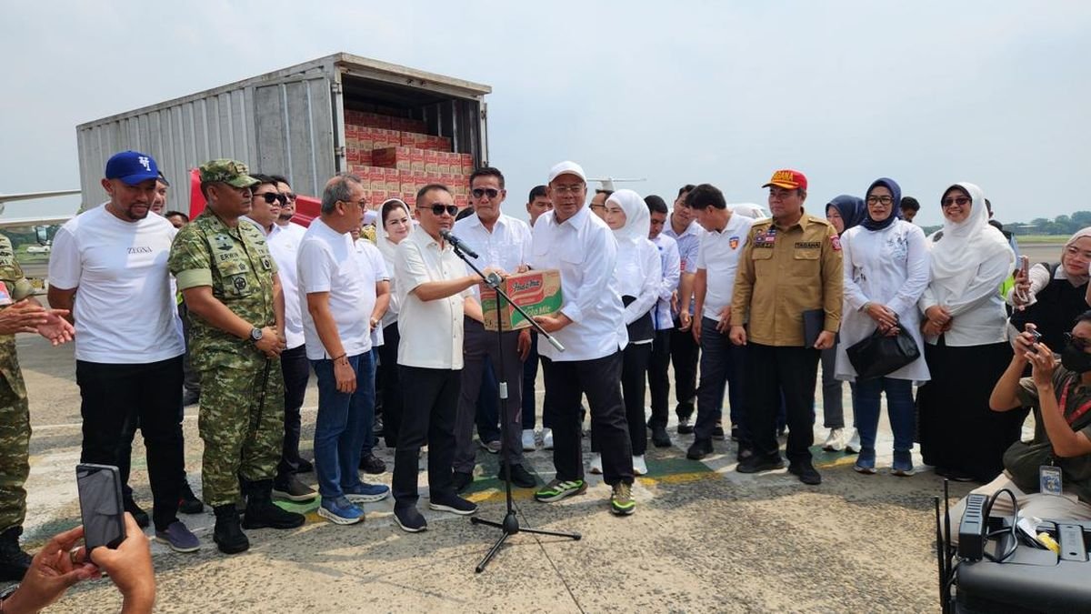 DPR Serahkan Bantuan Logistik untuk Korban Bencana di Aceh, Sumut, dan Sumbar