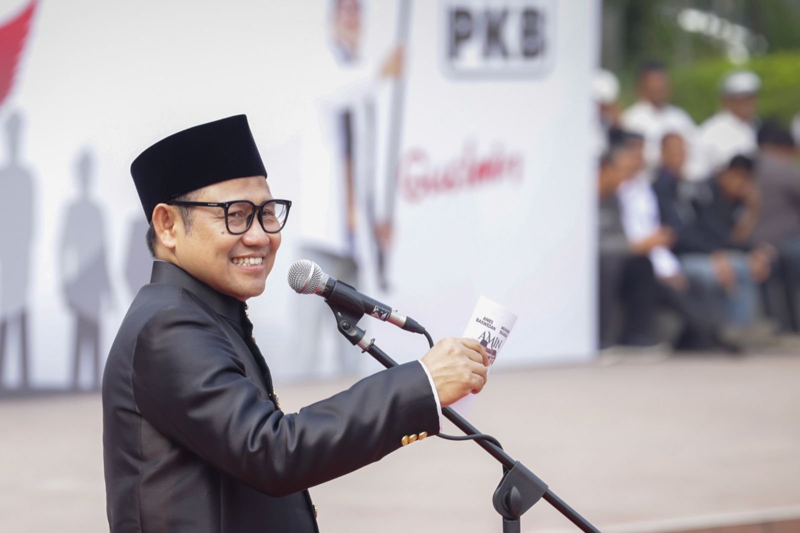Cak Imin Ajak Menteri Lakukan Tobat Nasuha, Golkar Minta Fokus Tangani Bencana Sumatera