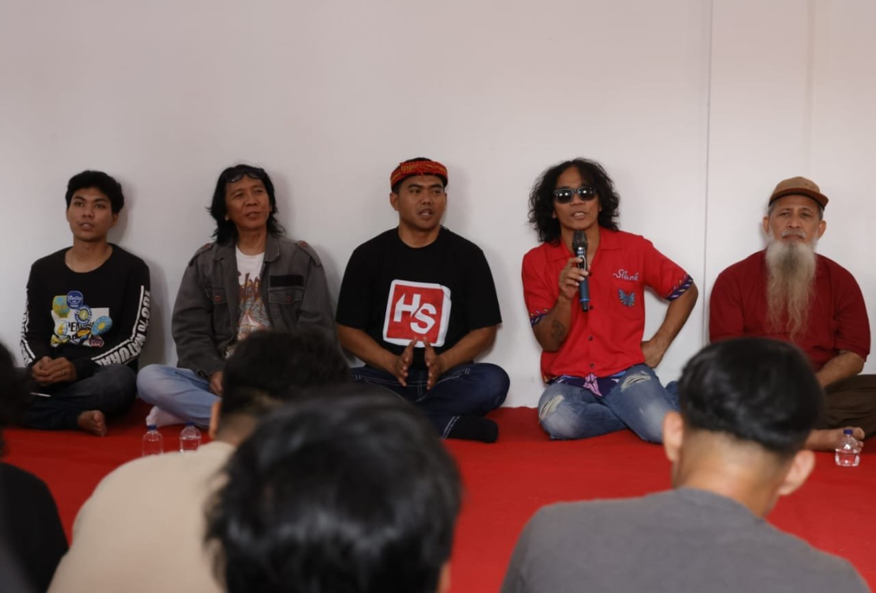 Slank dan HS Salurkan Bantuan untuk Mahasiswa Sumatera di Semarang, “Riding untuk Berbagi”