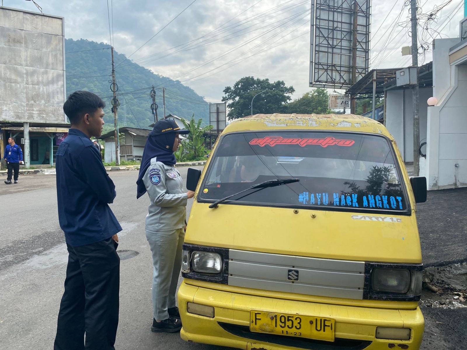 Jasa Raharja Sukabumi Uji Petik Kepatuhan Pelunasan IWKBU