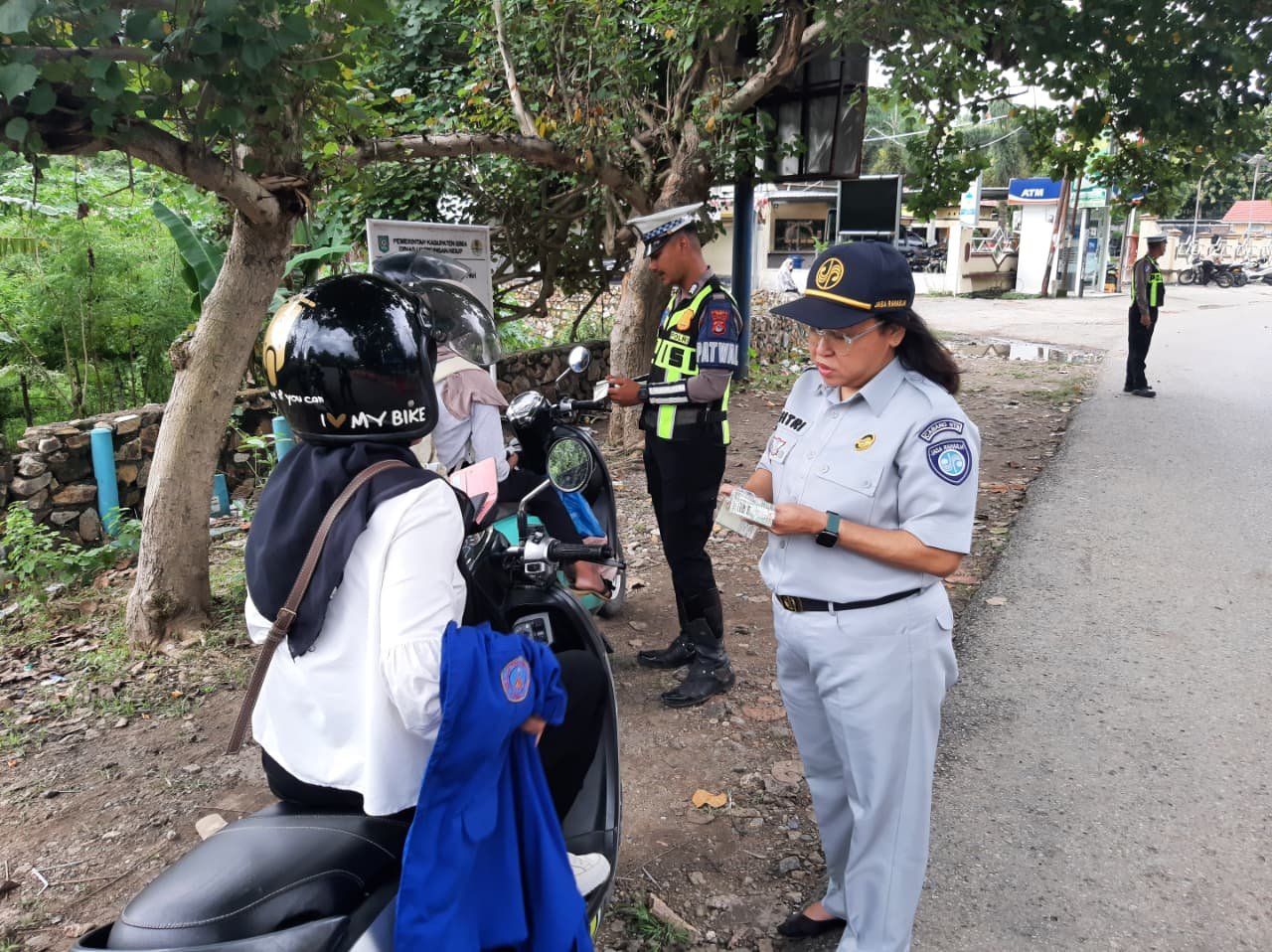 Tingkatkan Keselamatan Berkendara, Jasa Raharja Cabang Bima Bersama Stakeholder Gelar Operasi Gabungan di Sekitar Desa Panda