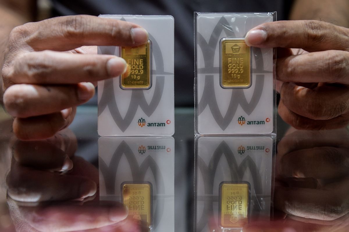 Harga Emas Antam Turun Tipis Jadi Rp2,916 Juta per Gram
