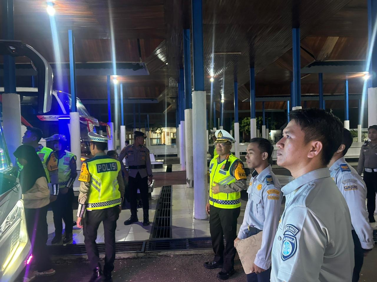 Sinergi Keselamatan, Bersama Cegah Lakalantas : Jasa Raharja Cabang Mamuju Laksanakan Giat Rampcheck Kendaraan di Terminal Simbuang Jelang Arus Mudik Lebaran Tahun 2026