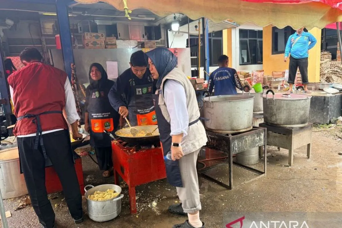 Pemkab Subang Pastikan Kebutuhan Logistik Pengungsi Banjir Terpenuhi