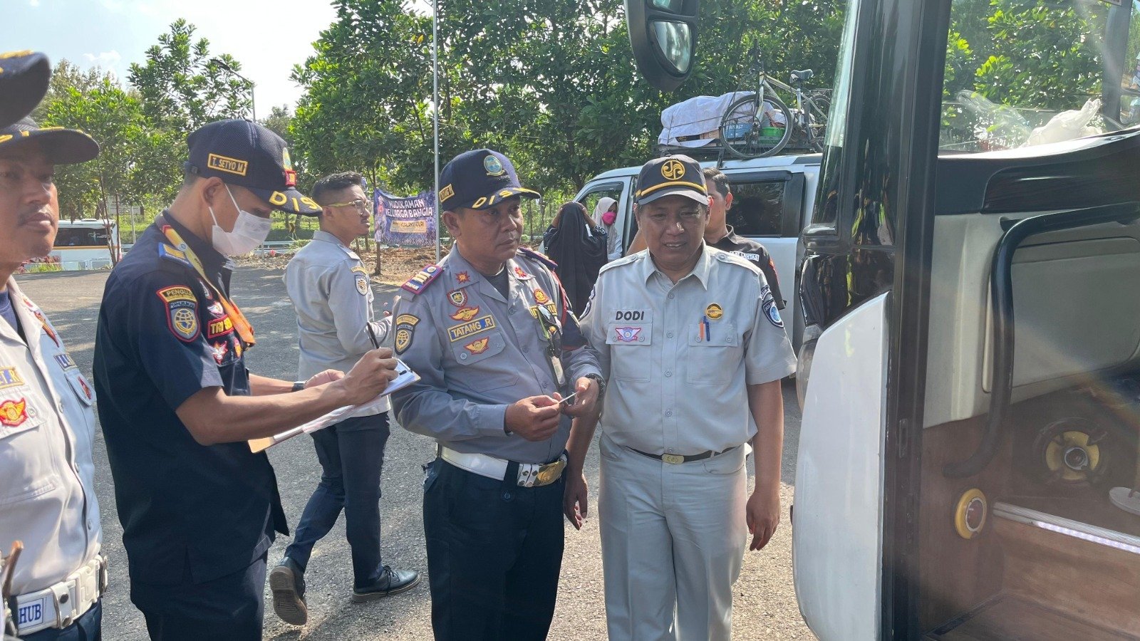 Jasa Raharja Purwakarta Kolaborasi dengan Korlantas Polri dan Polres Purwakarta Gelar Pemeriksaan Kesehatan Pengemudi dalam Ramp Check Arus Mudik 2026