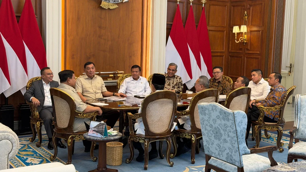 Seskab Teddy: Prabowo Pastikan Pasokan Pangan dan Energi Aman Jelang Lebaran