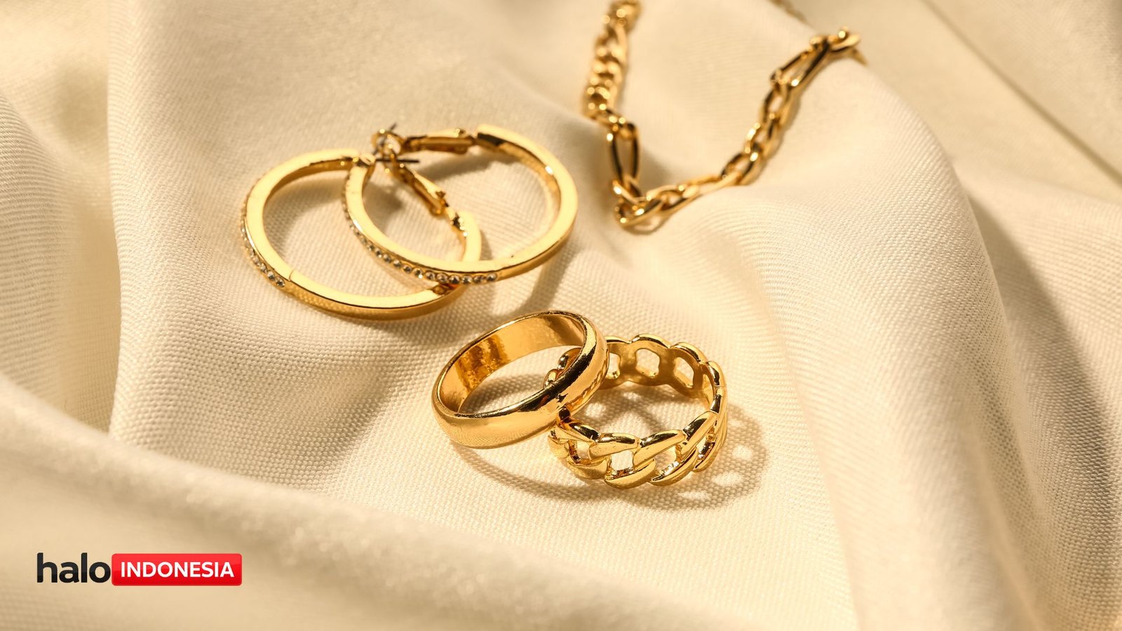 Harga Emas Perhiasan Hari Ini 2 Maret 2026: Info Terbaru Lakuemas dan Raja Emas