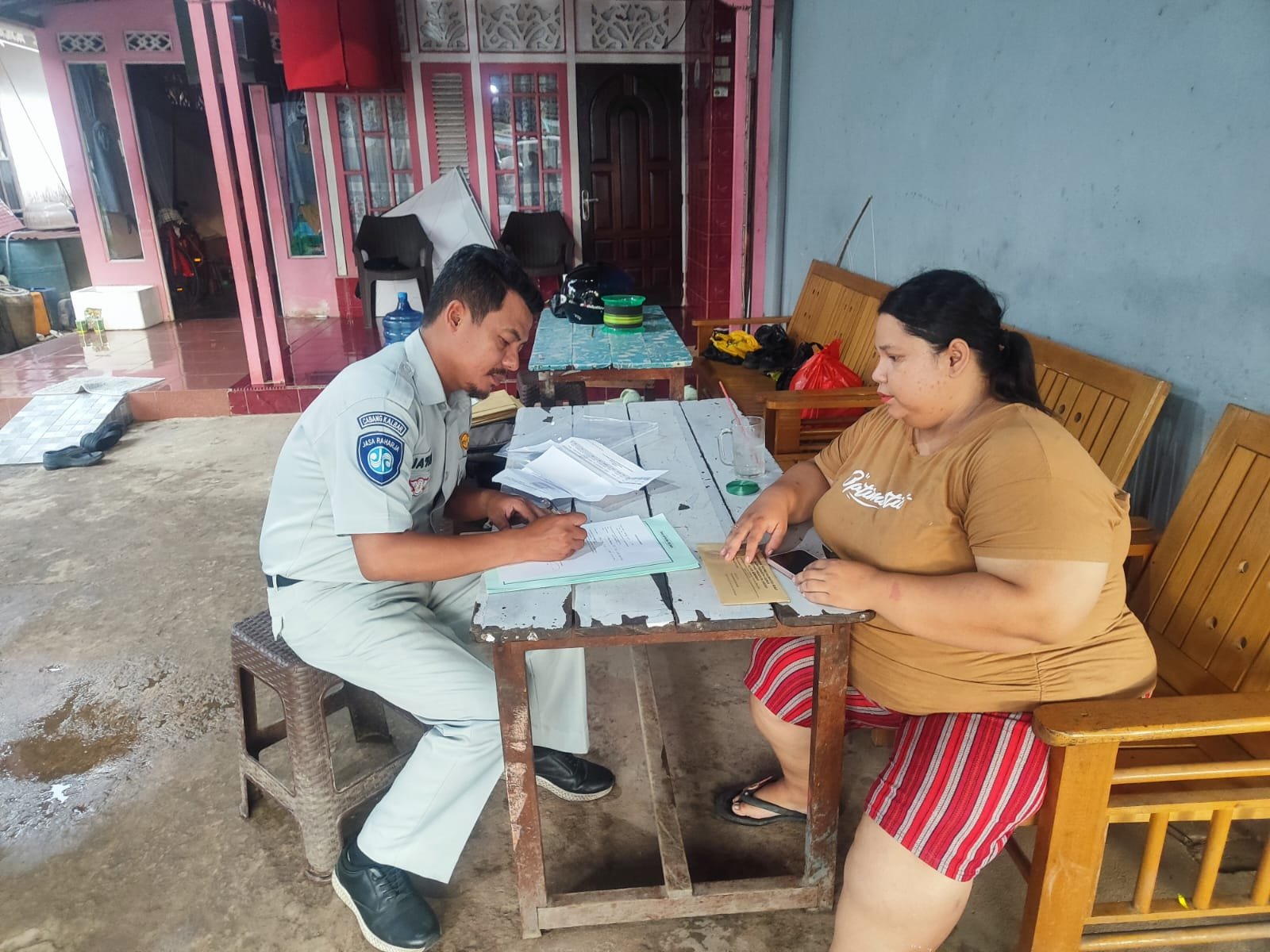 Jasa Raharja Sintang Gencarkan Door to Door, Ingatkan Wajib Pajak di Sanggau