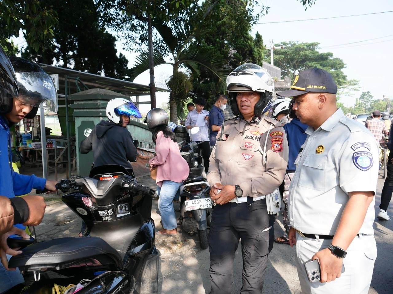 Jasa Raharja Kanwil Jawa Barat Dukung Penuh Operasi Pemeriksaan Kendaraan Bermotor Gabungan di Kecamatan Dayeuhkolot Kabupaten Bandung