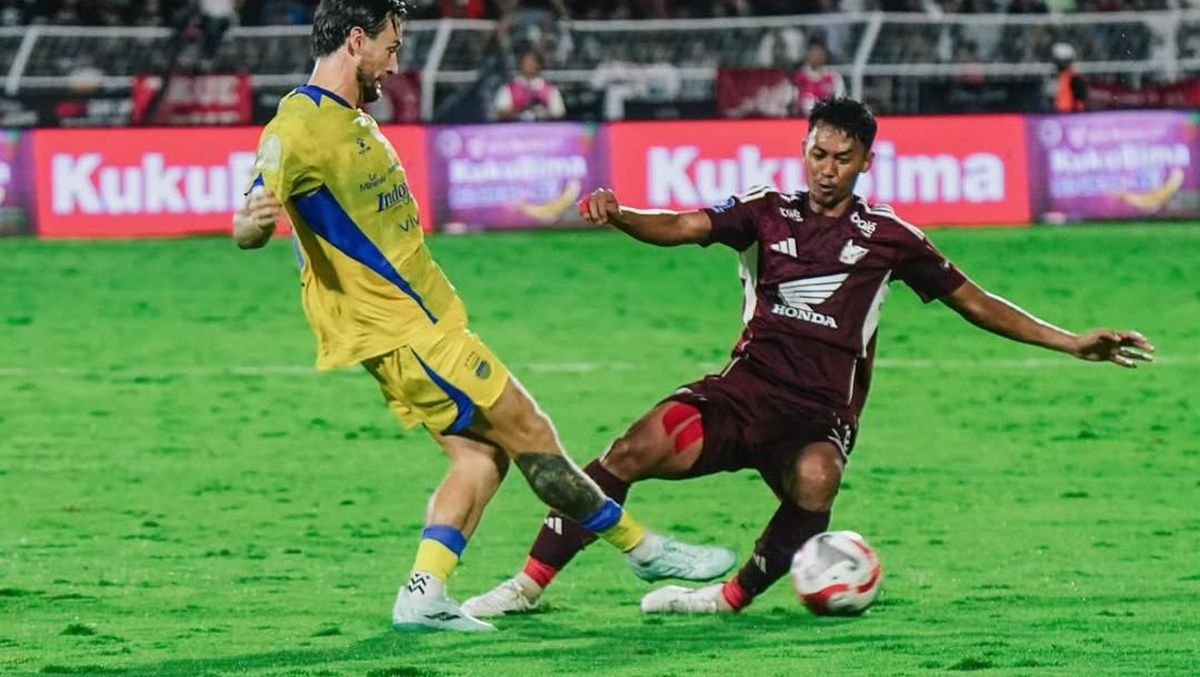 Gol Menit Akhir Julio Cesar Bawa Persib Tundukkan PSM Makassar