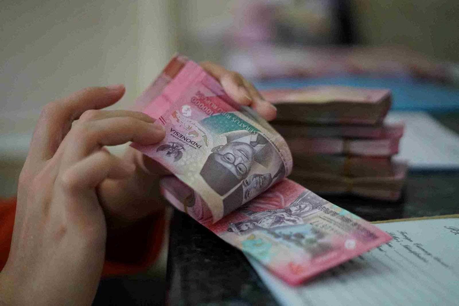 Awal Pekan, Nilai Tukar Rupiah Turun Tipis 0,02 Persen