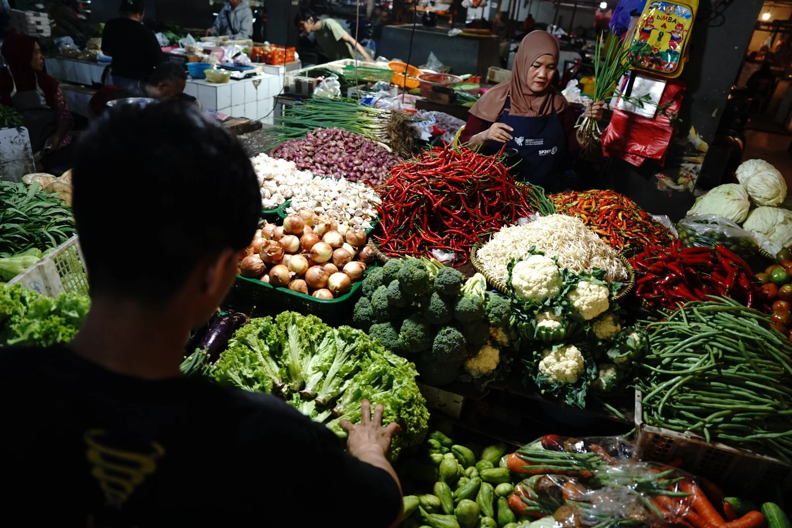 PIHPS Nasional: Harga Cabai Rawit Rp77.750/Kg, Daging Sapi Tembus Rp143 Ribu
