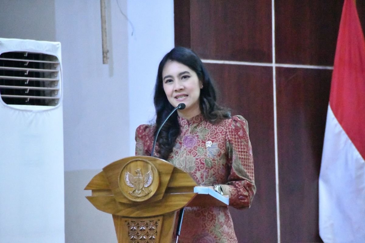 Isyana Bagoes Oka Tekankan Peran Perempuan dalam Wujudkan Indonesia Emas 2045