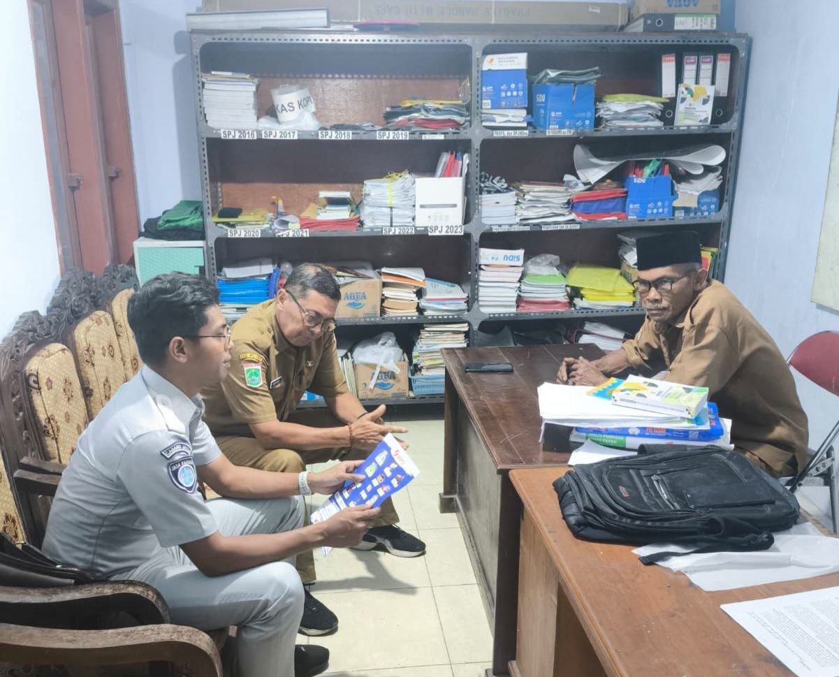 Jasa Raharja Malang Sosialisasikan Pembayaran Pajak Melalui E-Samsat di Desa Pandanrejo Pagak