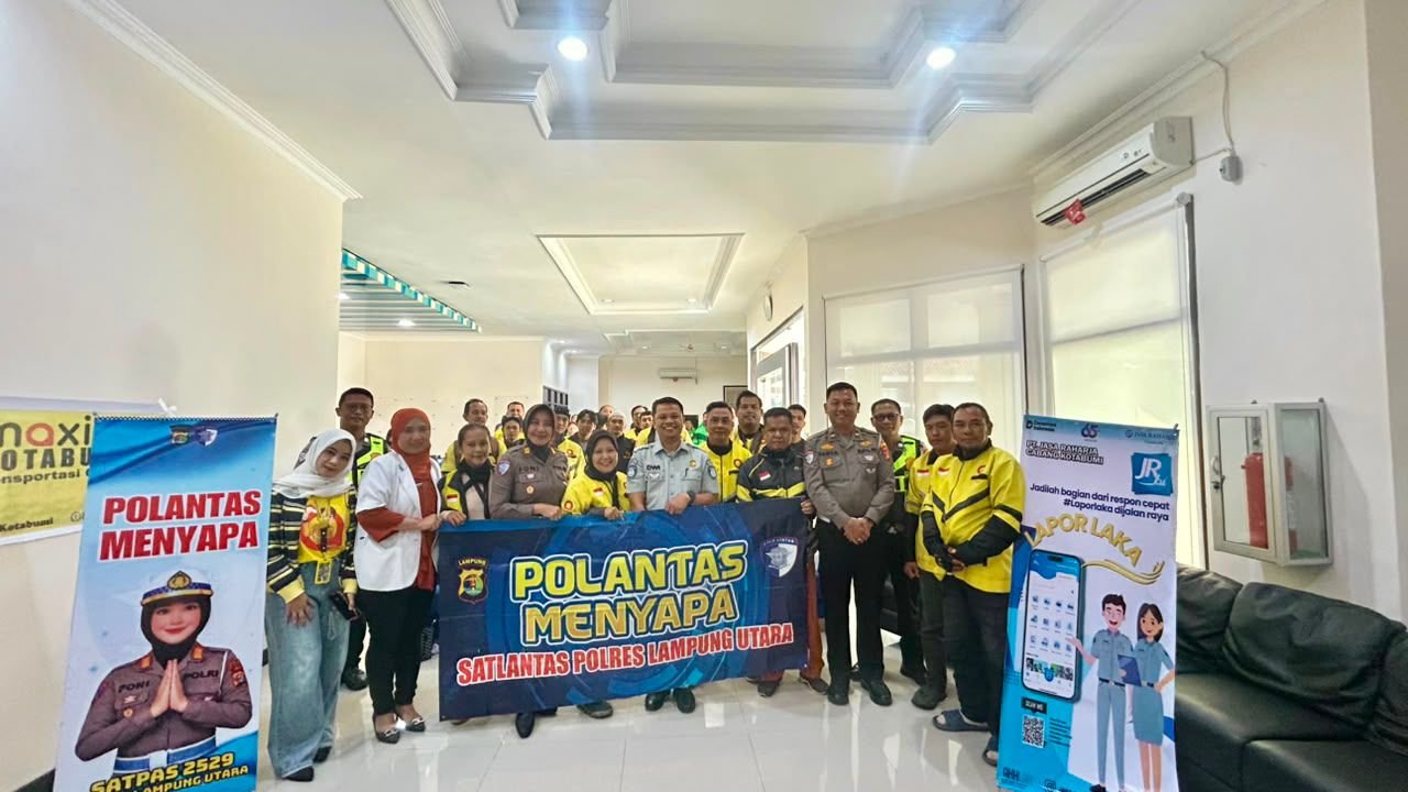 Jasa Raharja Kotabumi Edukasi Komunitas Ojek Online tentang Lapor Laka, PPGD, dan Keselamatan Berlalu Lintas