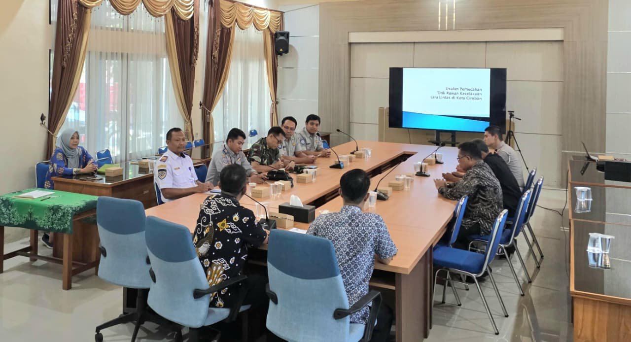 Upaya Peningkatan Keselamatan Lalu Lintas, Jasa Raharja Cabang Cirebon Gelar Forum Komunikasi Lalu Lintas (FKLL) di Dinas Perhubungan Kota Cirebon