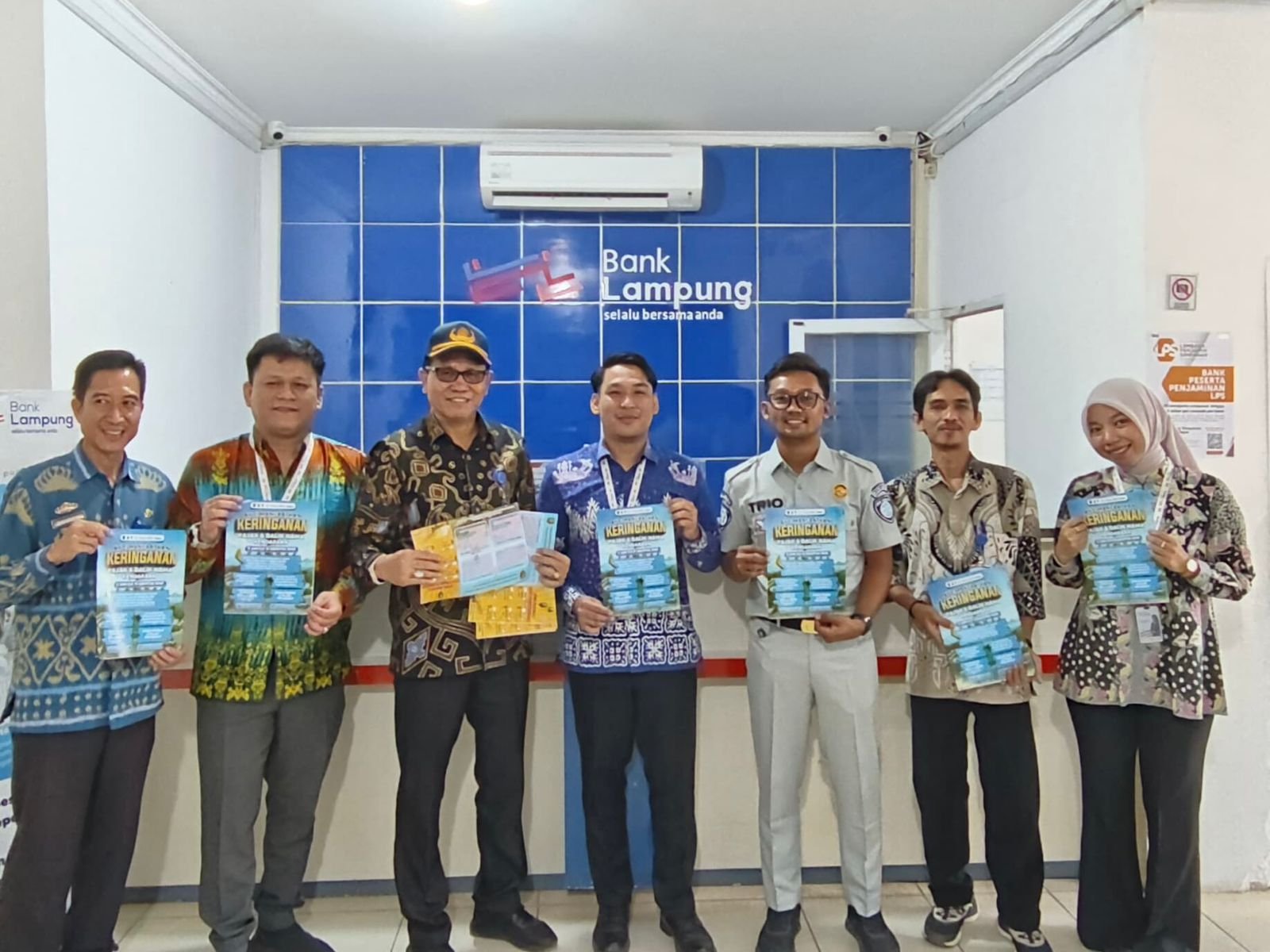 Jasa Raharja dan Samsat Pesisir Barat Gencarkan Sosialisasi Keringanan PKB dan SWDKLLJ kepada Nasabah Perbankan