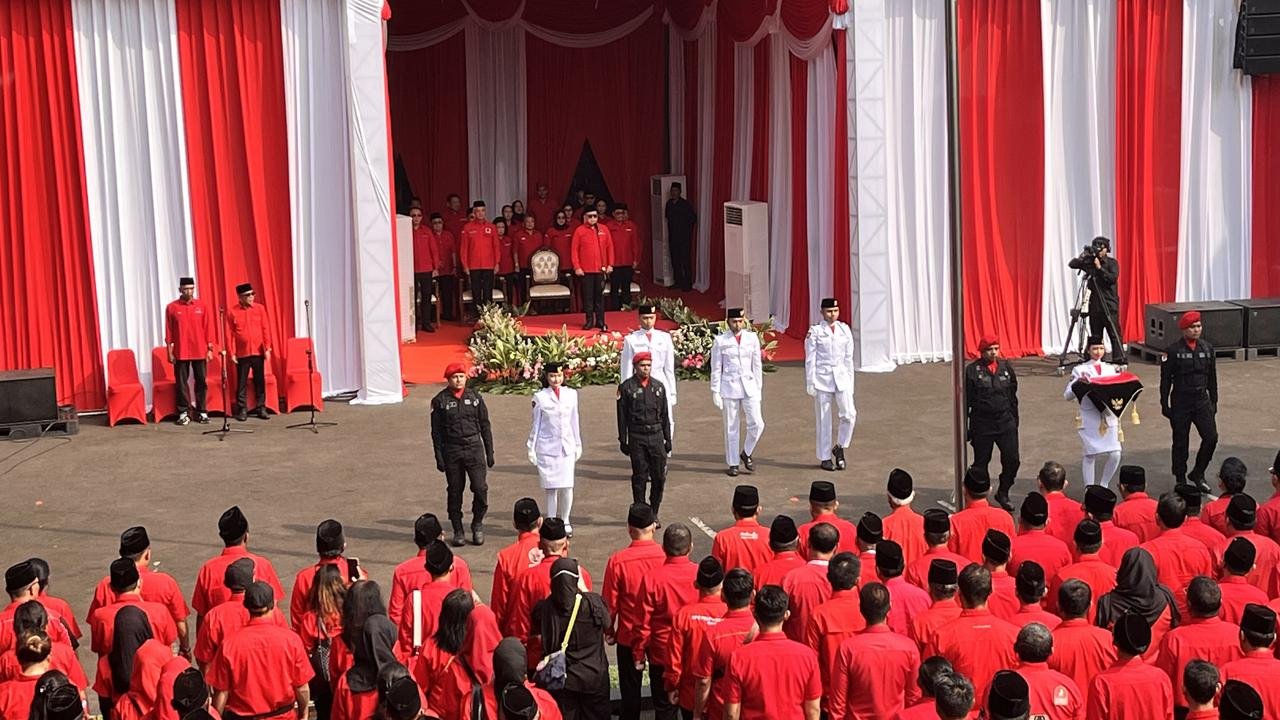 Hasto Nilai Demokrasi Indonesia Kian Sentralistik dan Menjauh dari Supremasi Hukum