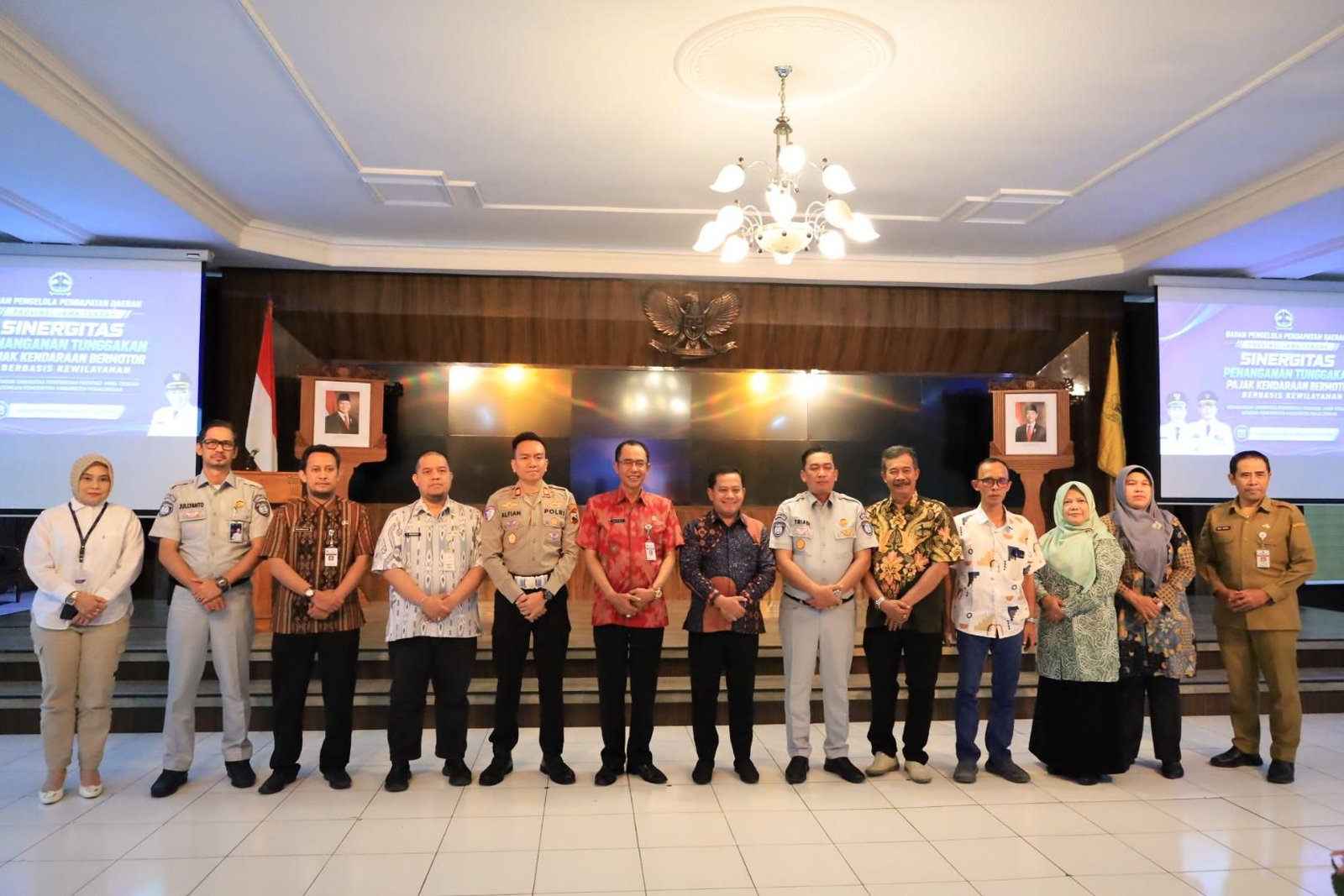 Tim Pembina Samsat Jawa Tengah Gelar Roadshow di Kabupaten Pekalongan, Perkuat Sinergi Tingkatkan Kepatuhan Pajak Kendaraan Bermotor