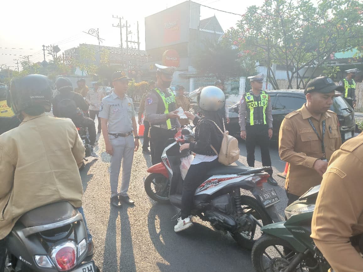 Jasa Raharja dan Stakeholder Perkuat Sinergi Melalui Operasi Gabungan dan Aksi Simpatik di Kota Probolinggo