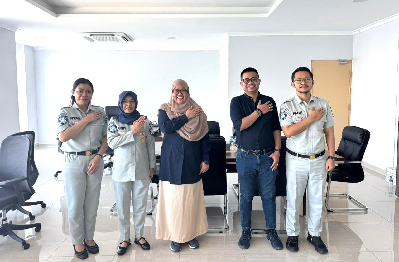 Apresiasi Rumah Sakit Rujukan Indonesia Timur, Jasa Raharja Sulsel Serahkan Penghargaan ke RSUP CPI Makassar
