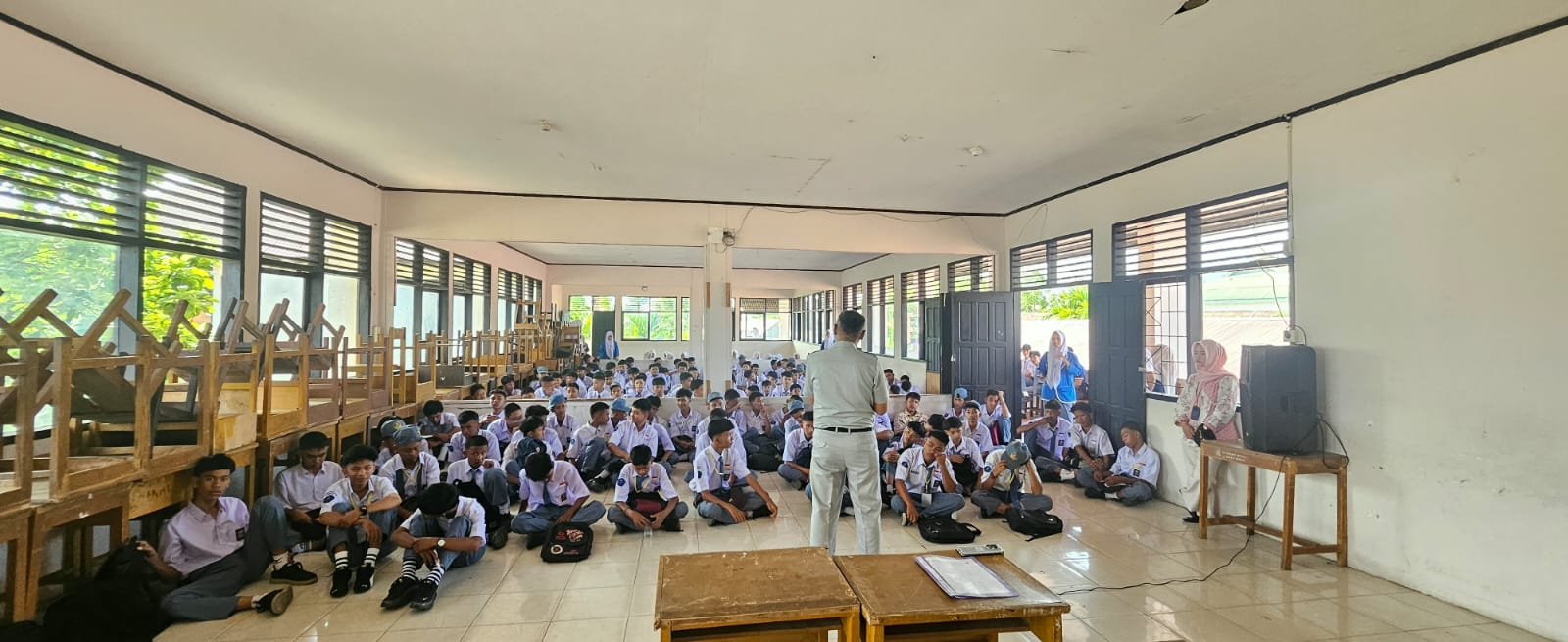 Jasa Raharja Sumbar Berikan Edukasi Keselamatan Berlalu Lintas kepada Siswa SMKN 8 Padang