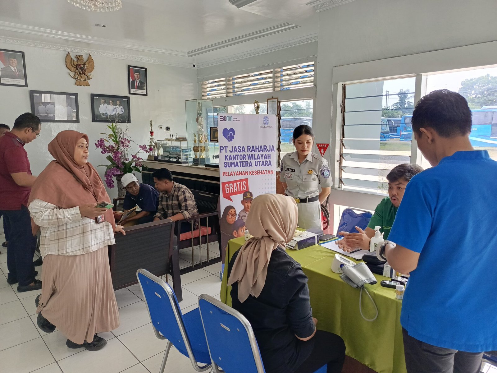 Jasa Raharja Sumatera Utara Gelar Mobile Unit Keselamatan Lalu Lintas (MUKL) di Pool PO DAMRI Medan