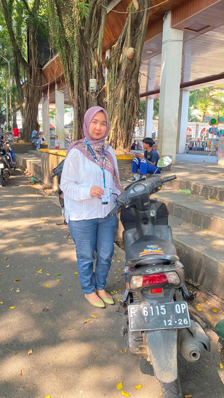 Melalui Program SIGAP, Jasa Raharja Cabang Sukabumi Edukasi Wajib Pajak dengan Pemasangan Hang Tag