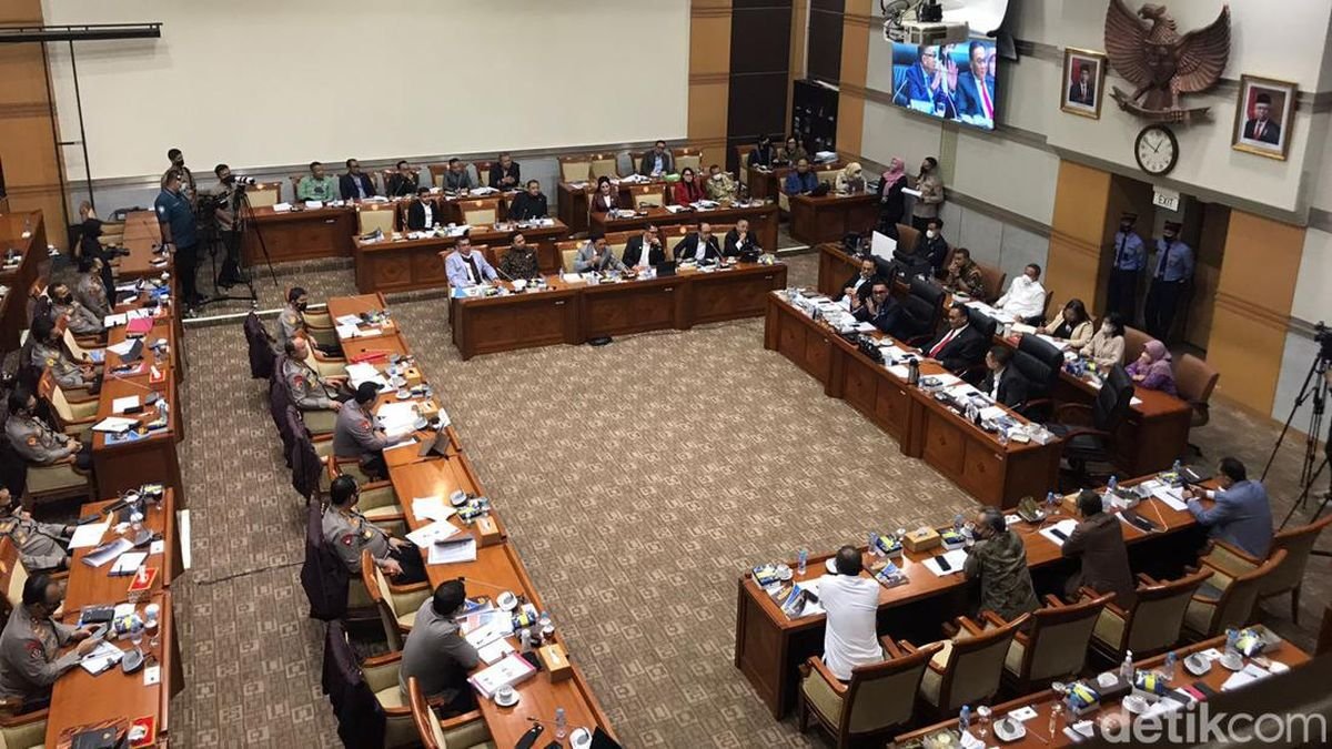 Komisi III DPR Bahas RUU Perampasan Aset Secara Hati-Hati, Hak Individu Jadi Sorotan