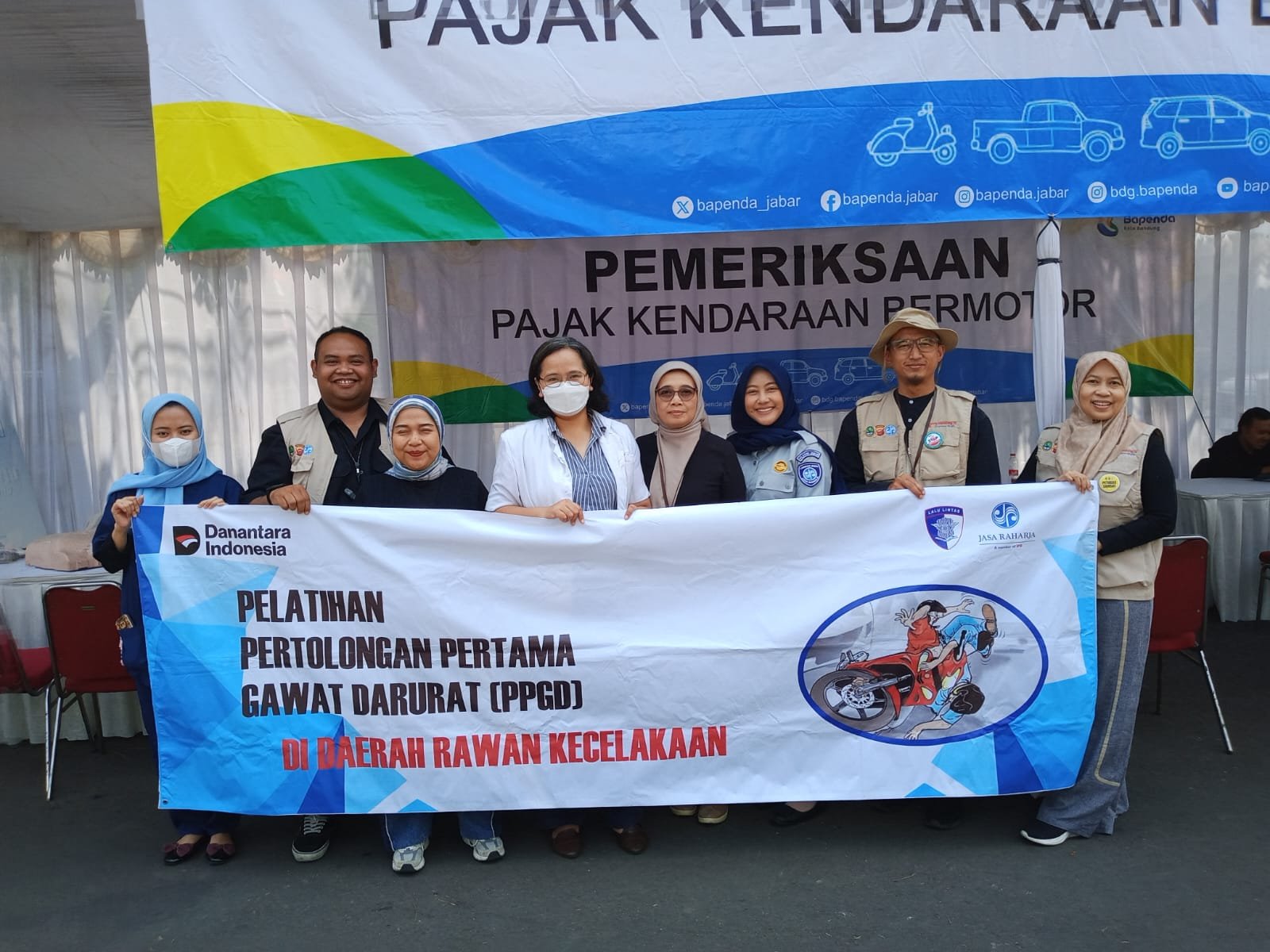 Dukung Tim Pembina Samsat Soekarno Hatta Jasa Raharja Bandung Sediakan Pengobatan Gratis dan Sosialisasi PPGD 