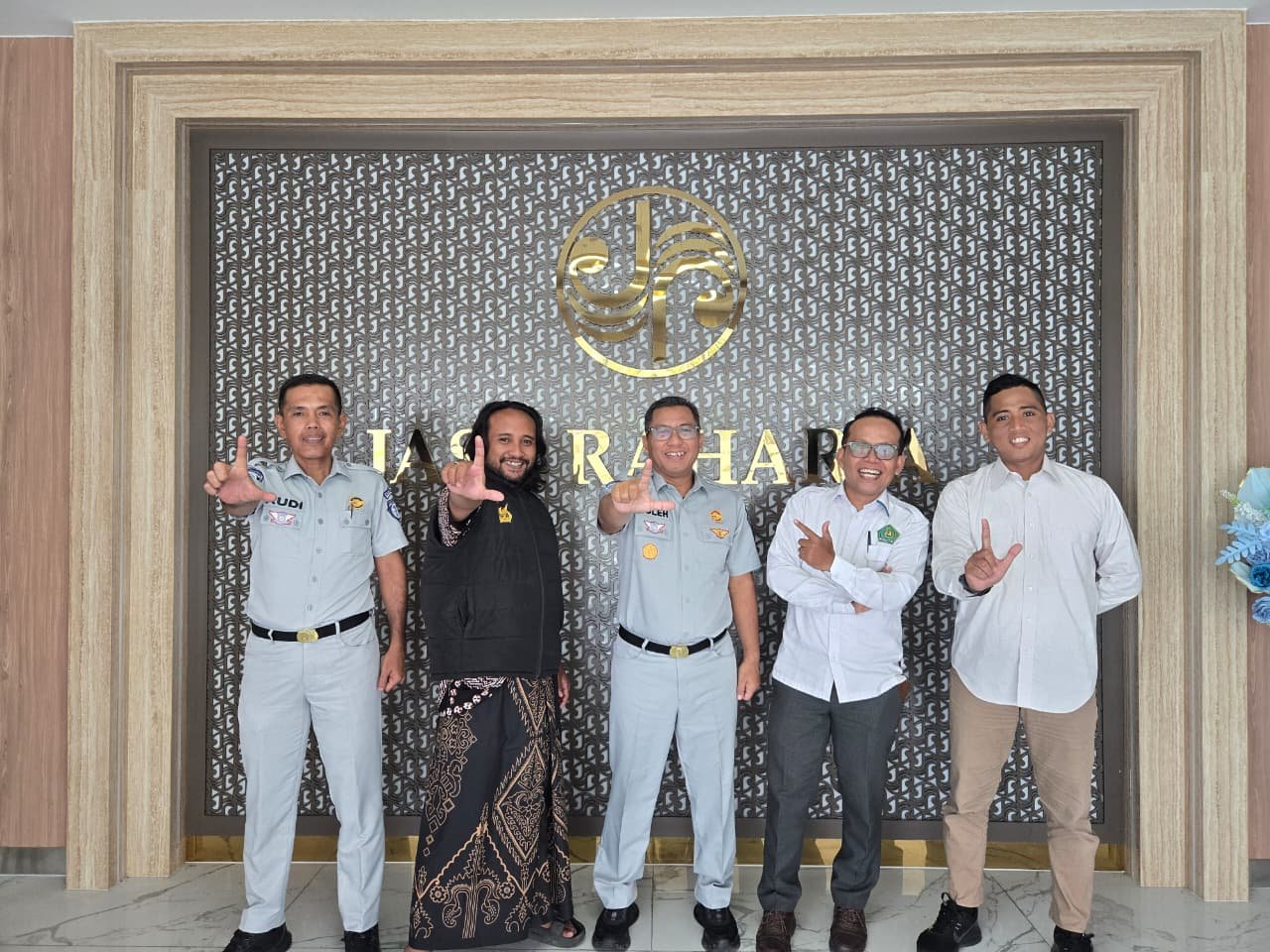 Jasa Raharja NTB Dorong Sinergi Keselamatan Bersama Komunitas Adat Sasak