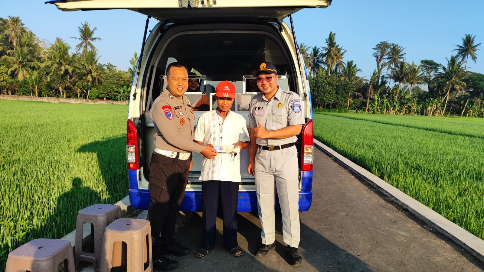 Jasa Raharja Perkuat Pelayanan Publik, Samsat On Sunday Morning Layani Wajib Pajak di Bulak Ngijon