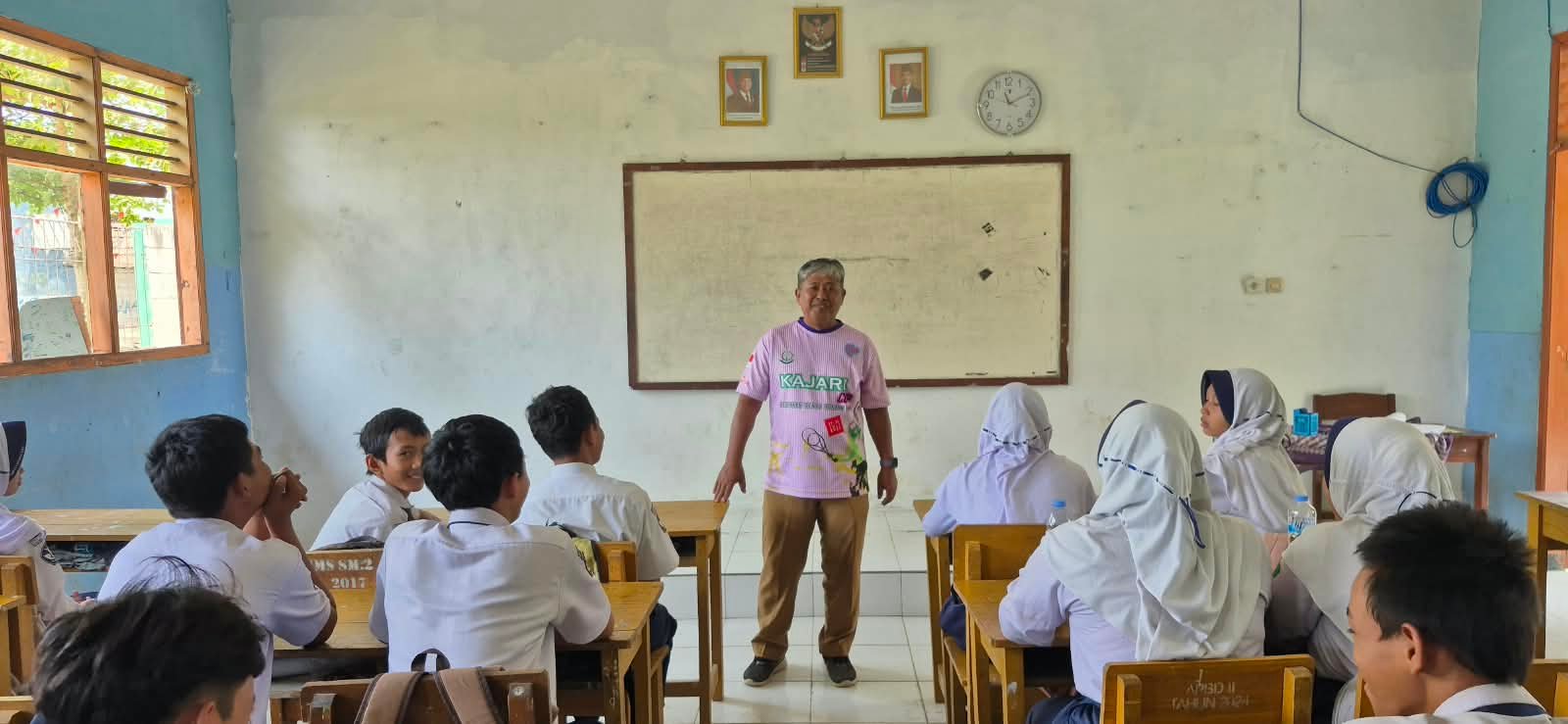 Jasa Raharja Karawang Dorong Budaya Keselamatan Berlalu Lintas Melalui PPKL Di SMP Negeri 8 Karawang Barat