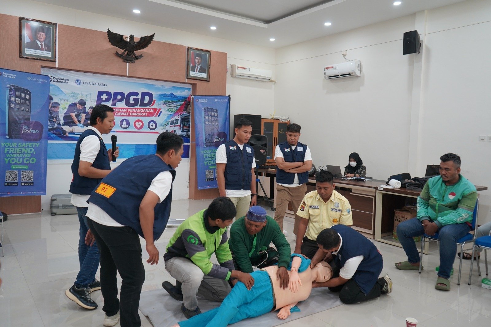 Perkuat Respons Kedaruratan, Jasa Raharja NTB Gelar Pelatihan PPGD Bersama Driver Ojek Online