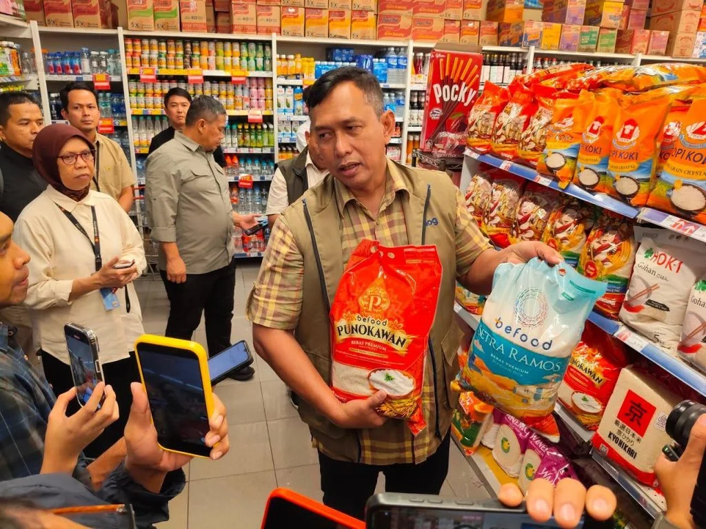 Bulog Salurkan 60 Ribu Ton Beras Premium, Kejar Target 300 Ribu Ton
