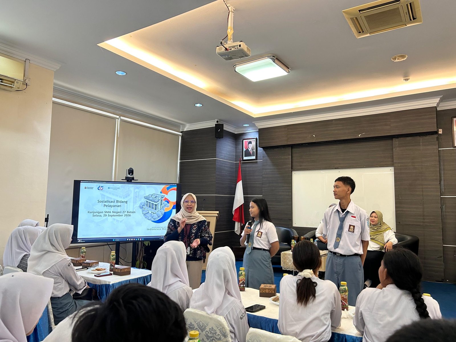 Jasa Raharja Kepri Tingkatkan Literasi Keselamatan Transportasi dan Kepatuhan Pajak Kendaraan Melalui Kunjungan Pelajar SMA Negeri 27 Batam