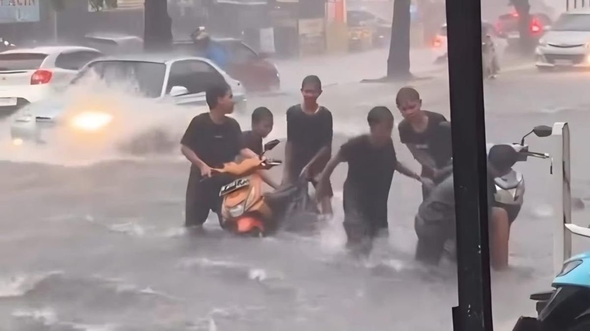 113 Rumah Terendam Banjir di Cibinong, BPBD Bogor Ungkap Penyebab Tanggul Jebol