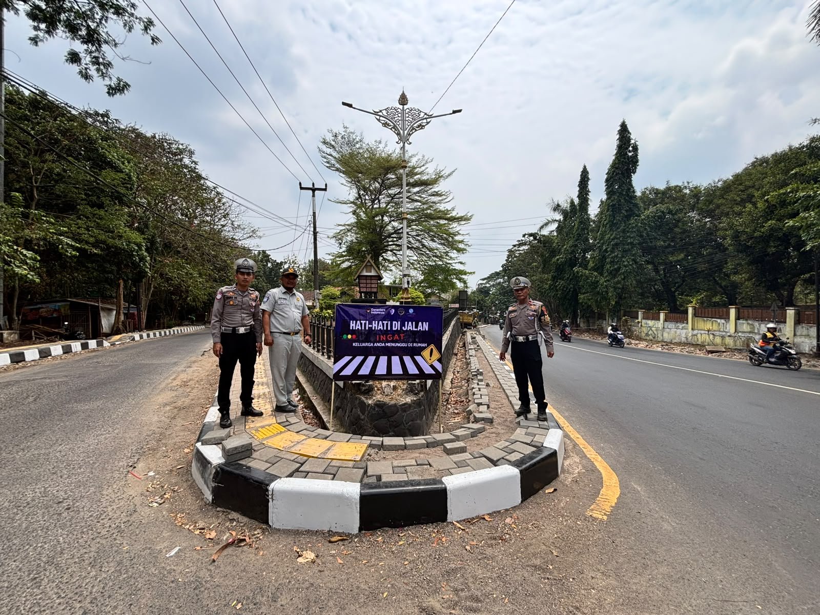 Tingkatkan Kesadaran Lalu Lintas, Jasa Raharja Purwakarta Bersama Satlantas Polres Subang Gelar Safety Campaign dan Aksi Simpatik