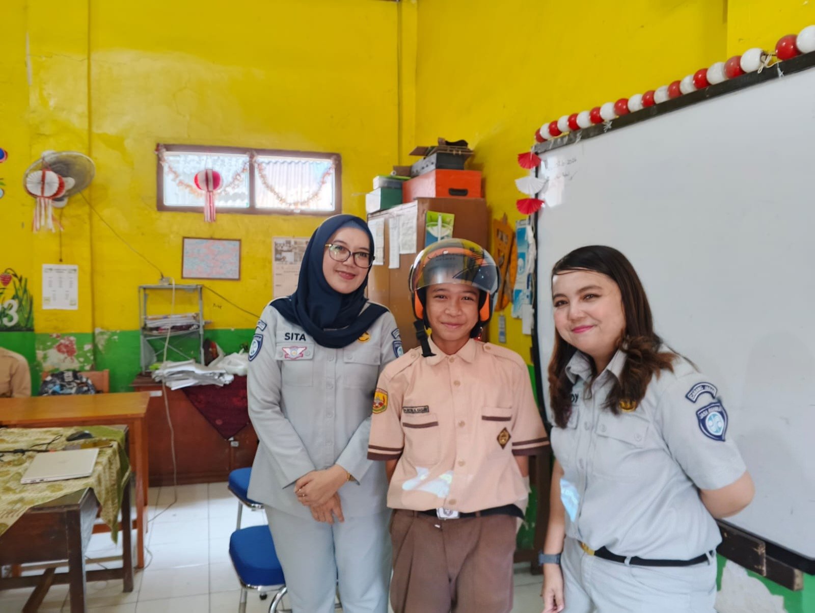 Jasa Raharja Sosialisasikan Keselamatan Lalu Lintas di SD Negeri 1 Cimareme, Dorong Terwujudnya Lingkungan Sekolah yang Aman dan Berkeselamatan